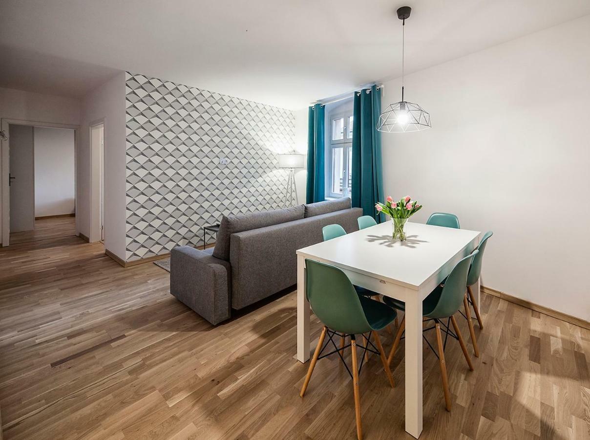 Apartamenty Torunskie Pod Krzywa Wieza Bagian luar foto