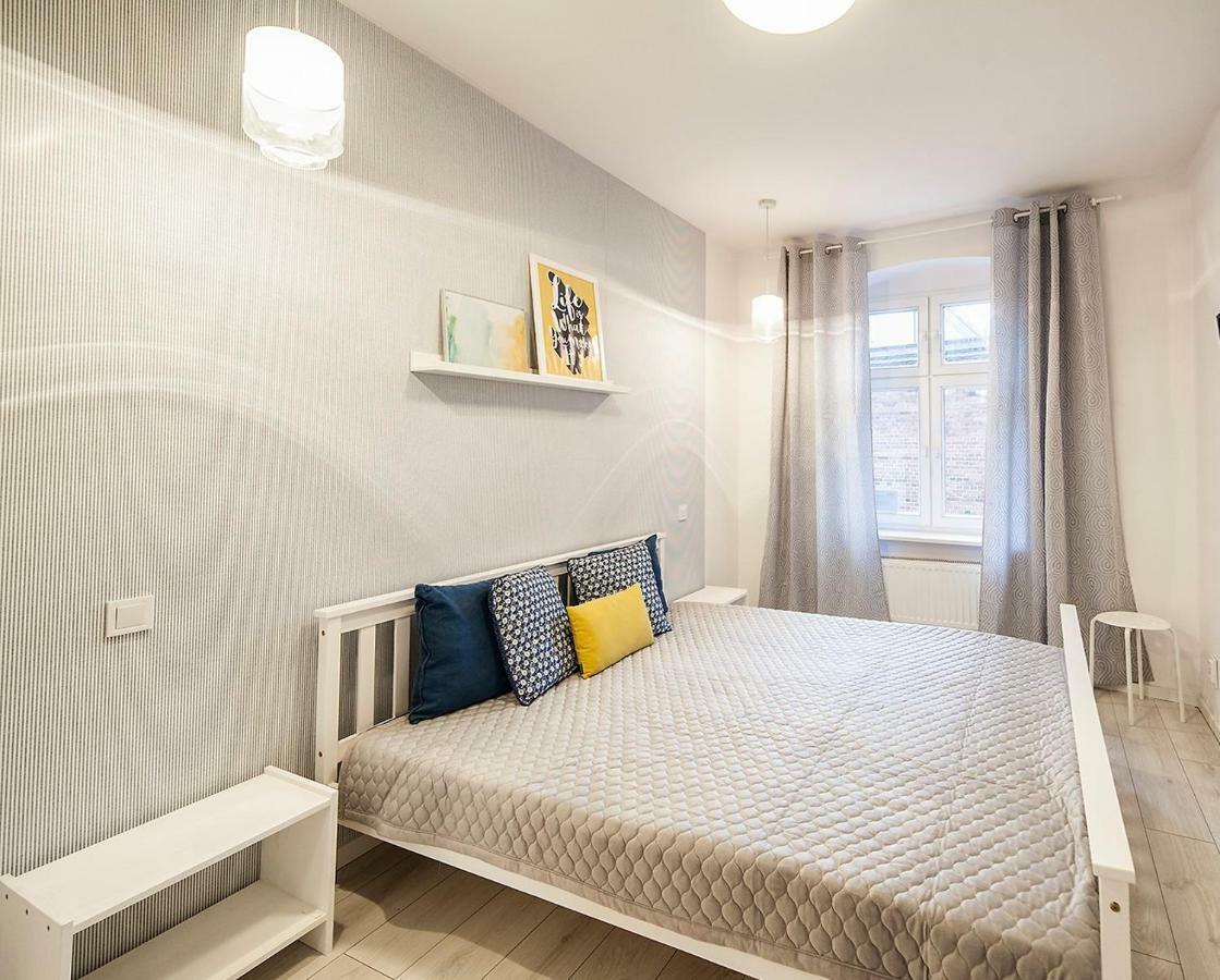 Apartamenty Torunskie Pod Krzywa Wieza Bagian luar foto
