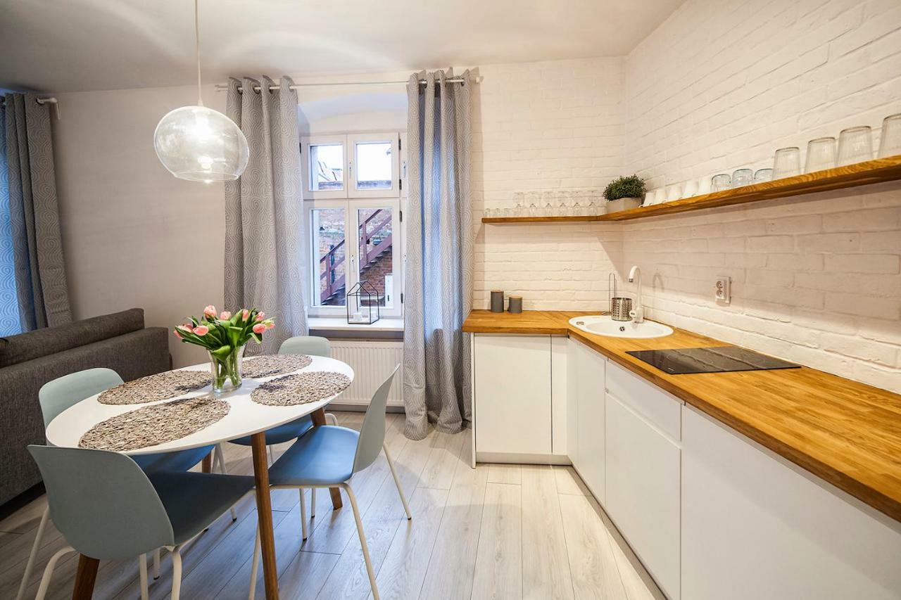 Apartamenty Torunskie Pod Krzywa Wieza Bagian luar foto