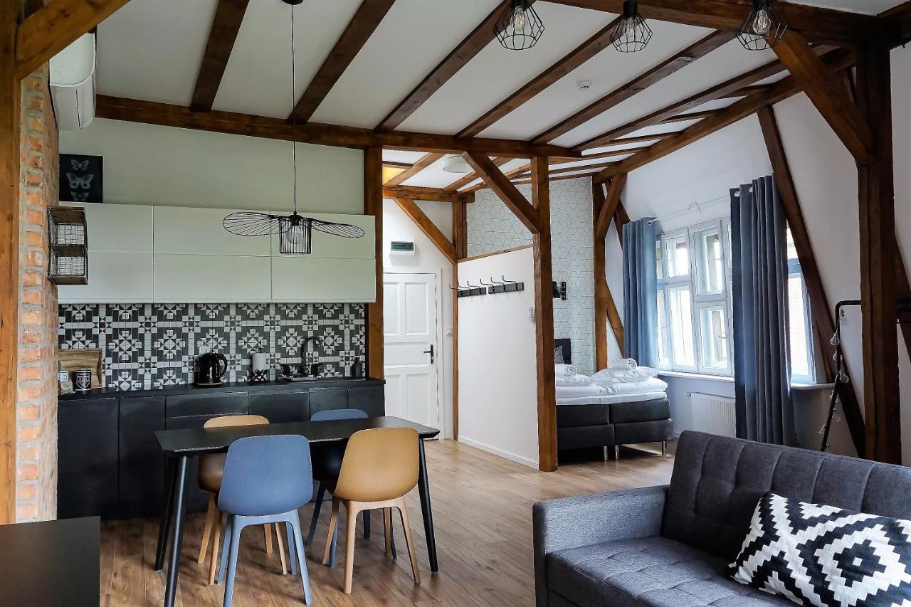 Apartamenty Torunskie Pod Krzywa Wieza Bagian luar foto